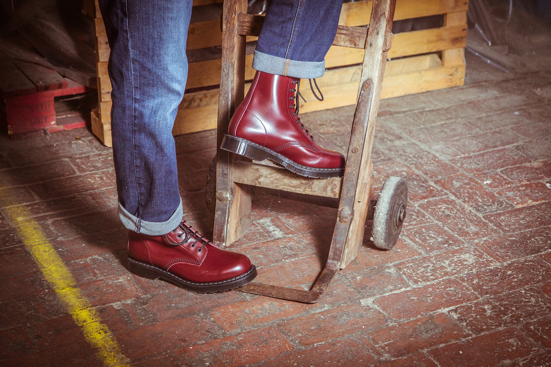 Oxblood Hi-Shine 11 Eye Derby Boot - Image 6